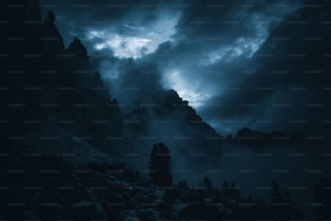 《执念师2》过半联盟“诡计”初现端倪   艾晓琪为救人命悬一线